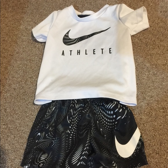 Girls Kids Youth baby Under Armour Short Set NEW Shirt Outfit Size 18 Months